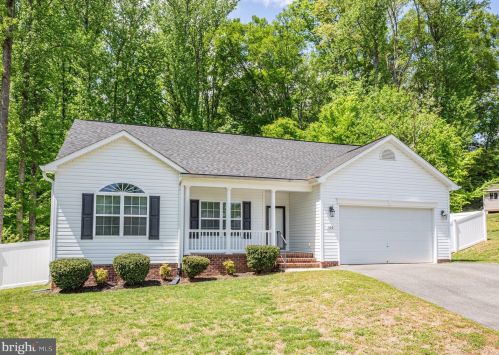 336 Phillips St, Fredericksburg VA  22405-2715 exterior