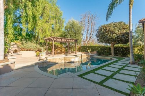 2965 Hillside Dr, West Covina CA  91791-3769 exterior