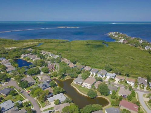 1040 Pointe Alexis Dr, Tarpon Springs FL  34689-7119 exterior