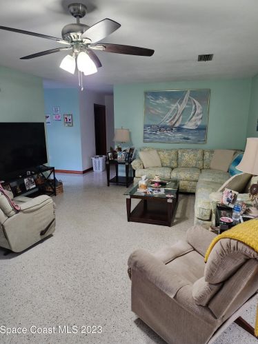 209 Mantor Ave, Titusville, FL 32796-4606