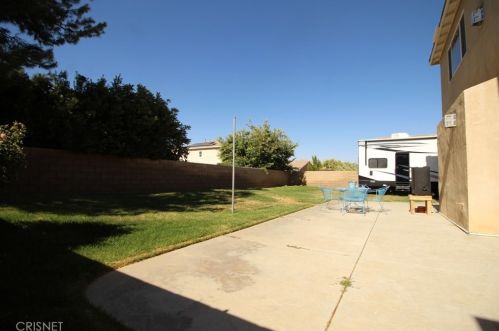 5823 Spice St, Lancaster CA  93536-2348 exterior