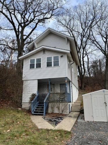 408 Pierson Run Rd, Pittsburgh, PA 15239-1920