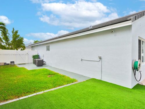 16355 23 St, Hollywood FL  33027-4406 exterior