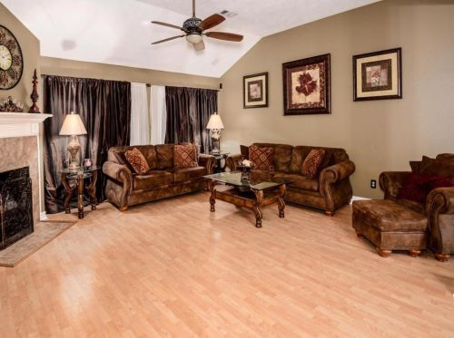 10839 Spruce Dr, Morgans Point, TX 77571-4343
