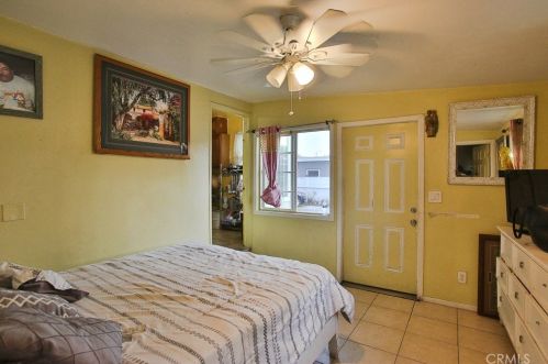 3447 Caspian Ave, Long Beach CA 90810-2330 exterior