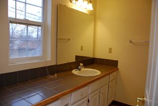 912 Jackson Ave, Spokane WA  99207-2689 exterior