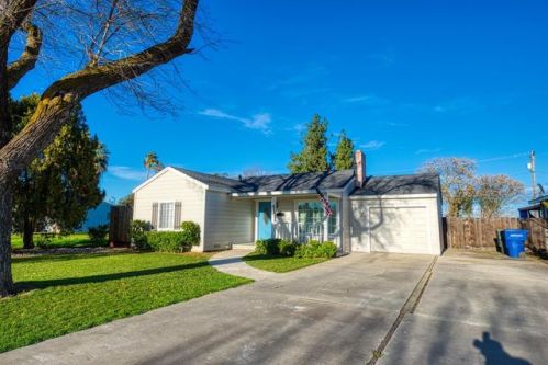 619 3rd St, Grayson, CA 95363-2107