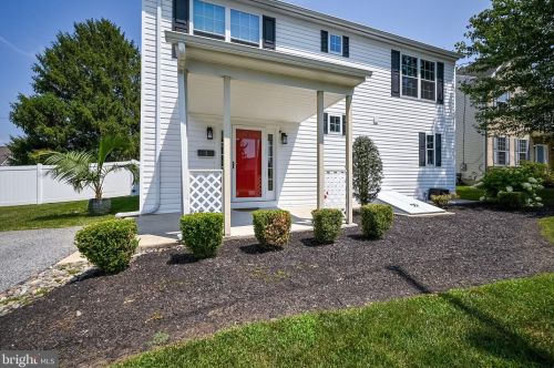 7 Mullin Rd, Wilmington, DE 19809-1875