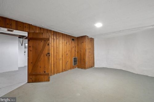 23 Dewey Rd, Cheltenham PA  19012-1413 exterior