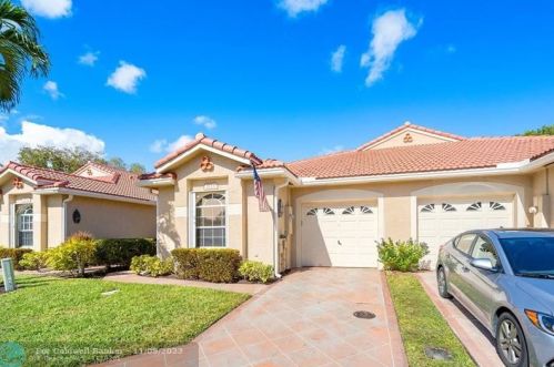 2723 Quaking Leaf Ln, Boynton Beach, FL 33436-6646