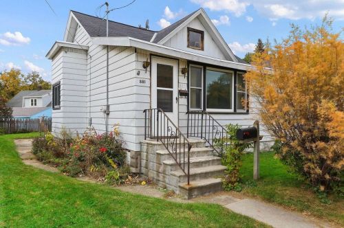 881 Velp Ave, Green Bay WI  54303-3849 exterior