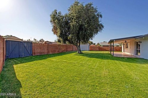 11215 37 Ave, Phoenix AZ 85029-3108 exterior