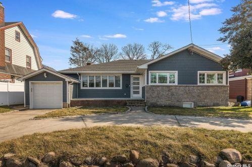 1051 Broadway, Woodsburgh, NY 11598-1135