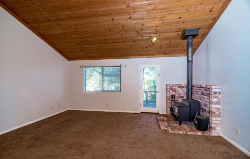 15274 Pammy Way, Grass Valley CA  95949-6522 exterior