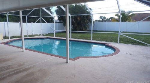 1586 Nervia Ave, Fort Pierce, FL 34953-4305