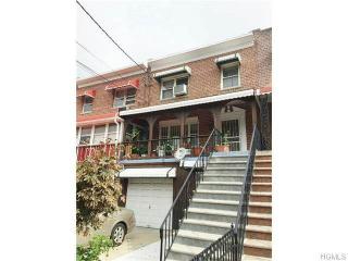 915 220th St, Bronx, NY 10469-1013