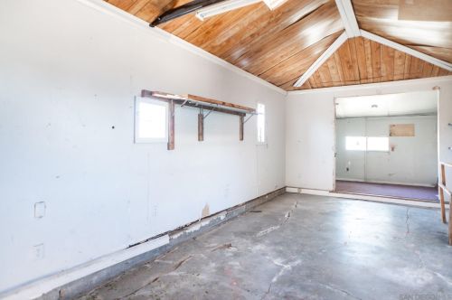 5966 Linnet St, San Diego CA 92114-4122 exterior