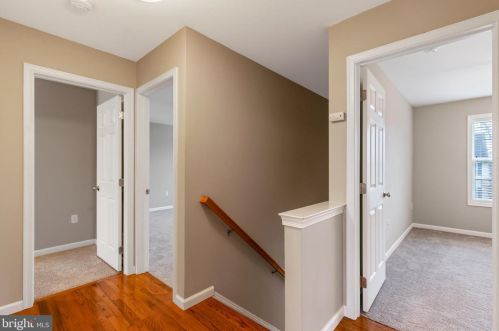 60 Silver Birch Dr, Lancaster PA  17602-7014 exterior