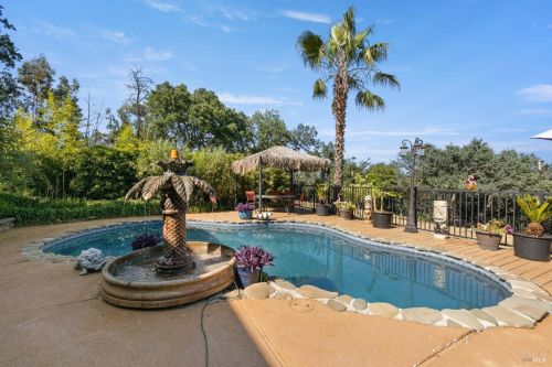 940 24 St, Lakeport CA  95453-3013 exterior