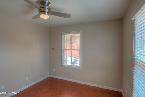 1040 Arizona Ave, Tucson AZ 85705-7712 exterior