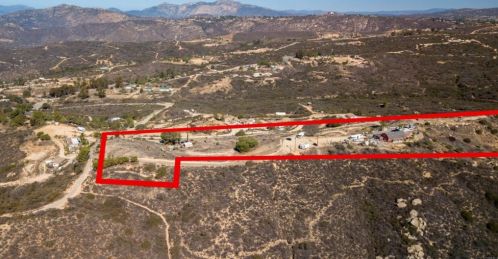 15863 Sequan Truck Trl, Alpine CA  91901-3501 exterior