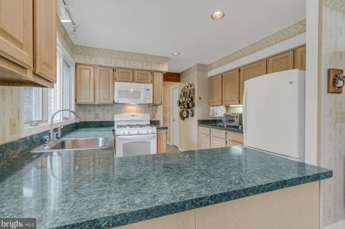 26 Mount Holly Ct, Montross VA  22520-4110 exterior