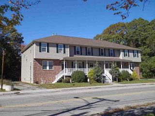 140 Forbes St, East Providence, RI 02915-1602