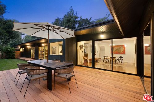 5457 La Forest Dr, La Canada CA  91011-1341 exterior