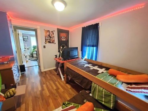 513 Pennsylvania Ave, Hermitage PA  16121-1853 exterior