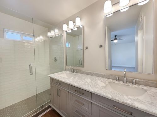 350 Whispering Brook Dr, Vista CA  92083-1956 exterior