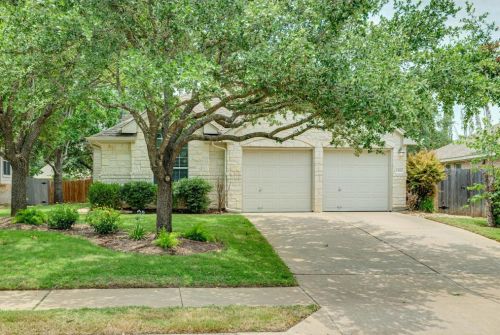 13133 Appaloosa Chase Dr, Austin TX  78732-1974 exterior