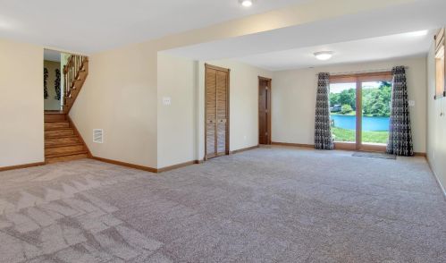 12323 White Oak Dr, Crown Point IN  46307-8420 exterior