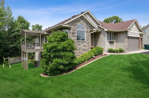 6305 85th St, Monticello, MN 55362-4564