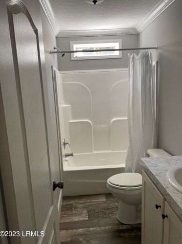 2 Marshall Ln, Beaufort SC  29907-2296 exterior