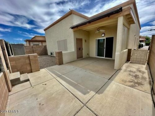 504 Meadowood Ln, Sierra Vista, AZ 85635-8325