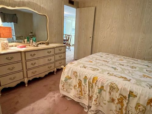 34202 Canal Dr, Pinellas Park FL  exterior