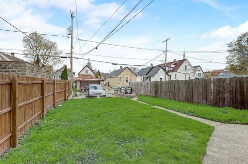 1516 Orchard St, Milwaukee, WI 53204-2775