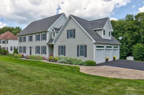 46 Castlerock Ln, Manchester, CT 06043-7856