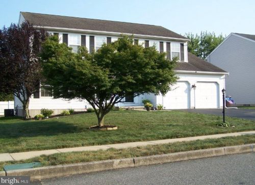 2418 Anneto Dr, Pottstown, PA 19464-1046