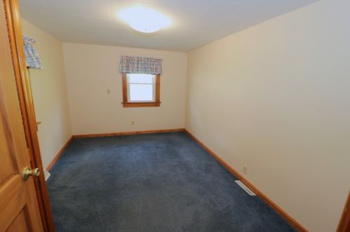 1119 Wills Ave, New Kensington PA  15068-3830 exterior