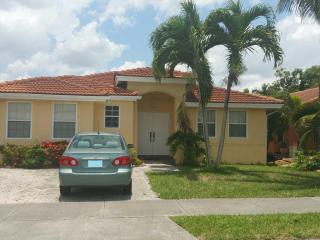 16491 98th Ter, Miami, FL 33196-5805