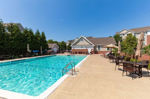 335 Regency Dr, Fishkill NY  12524-4937 exterior