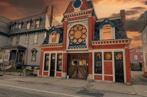 159 Sutton St, Providence, RI 02903-1469
