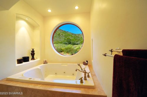 240 Crystal Sky Dr, Sedona AZ 86351-7450 exterior