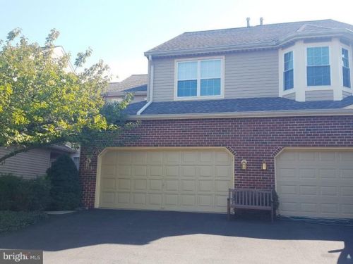 118 Pinecrest Ln, Lansdale, PA 19446-1467