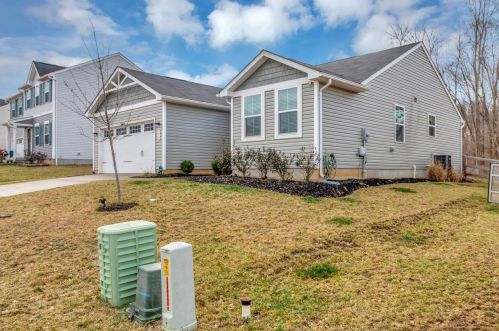 178 Wooded Ridge Dr, Amelia, OH 45102