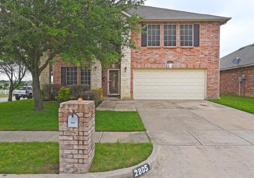 2805 Desert Dr, Denton TX  76210-0496 exterior