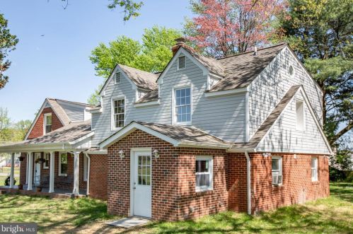 10600 Woodland Dr, Fredericksburg VA  22407-7759 exterior