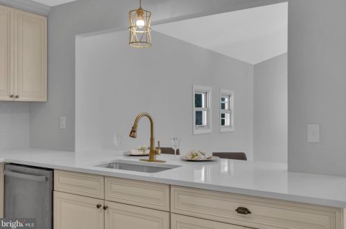 207 Piute Trl, Browns Mills NJ  08015-6125 exterior