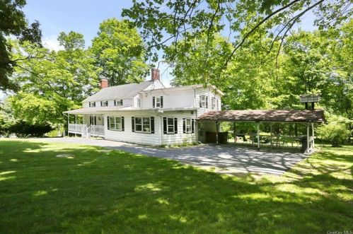 7 Sherwood Farms Ct, Stony Point, NY 10980-3500
